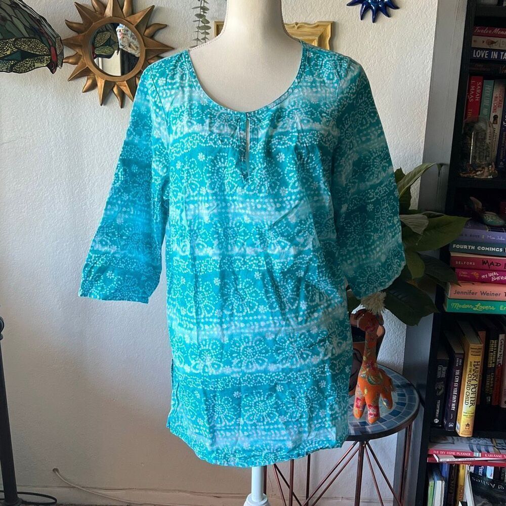 Avenue Size 14/16 Blue and white floral print